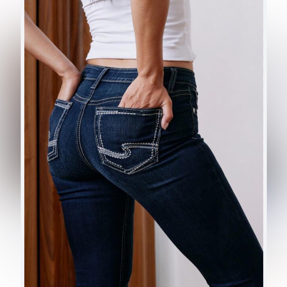 Silver Jeans Straight Leg Jeans
